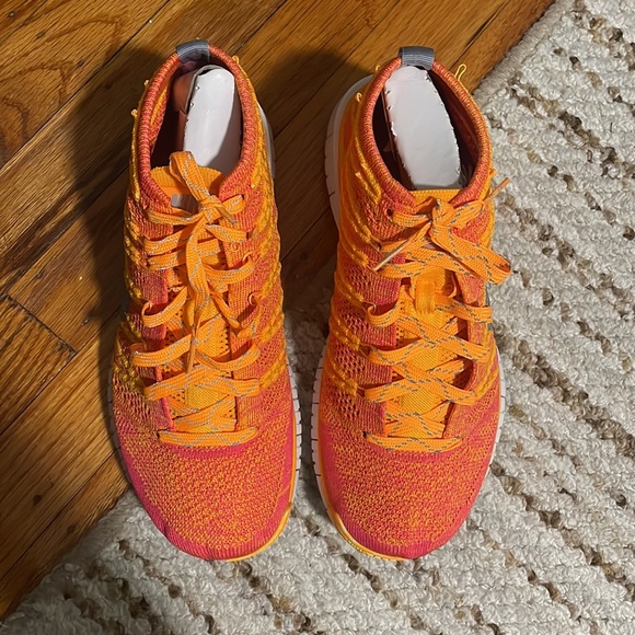 Nike Flyknit Chukka - Picture 2 of 7